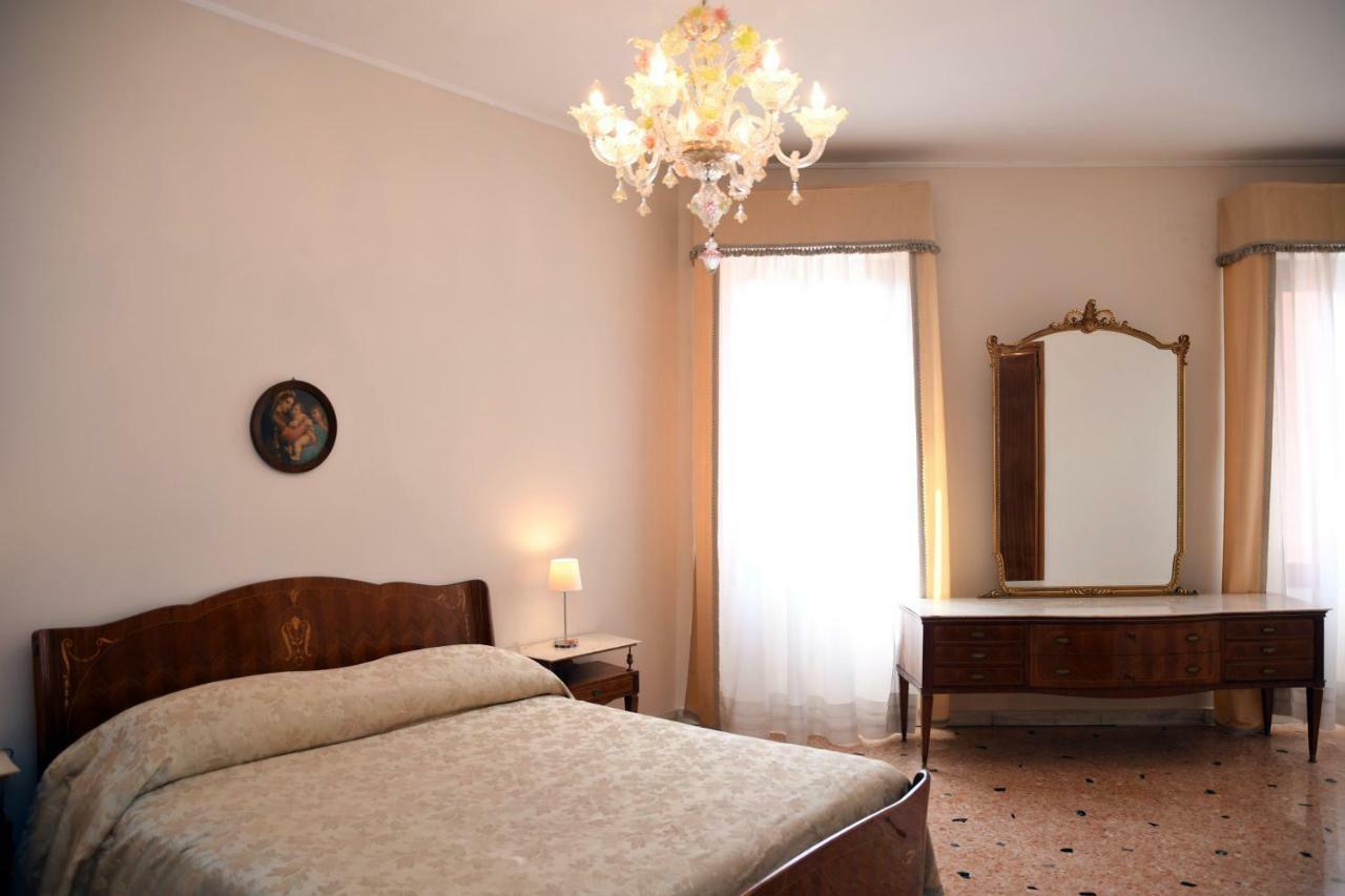 Residenza Ca Trinita Apartment เวนิส ภายนอก รูปภาพ